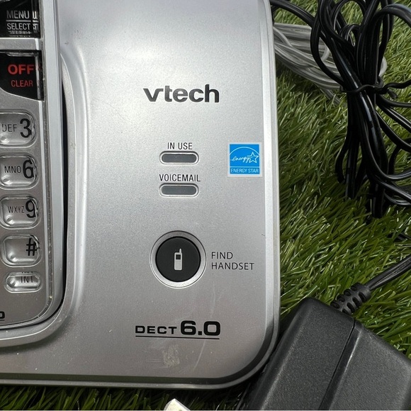 VTech Dect 6.0  CS6319-2 Single Line Cordless Phone 2 Handsets with Power Cords - Picture 3 of 8